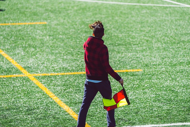 但火焰不应 但火焰不应